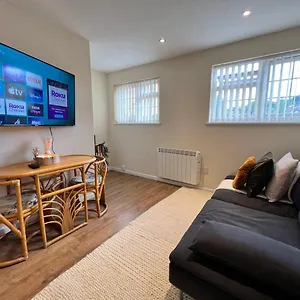 lovely-2-bedroom-apartment-in-a-great-location.hotelsin-nottingham.com/
